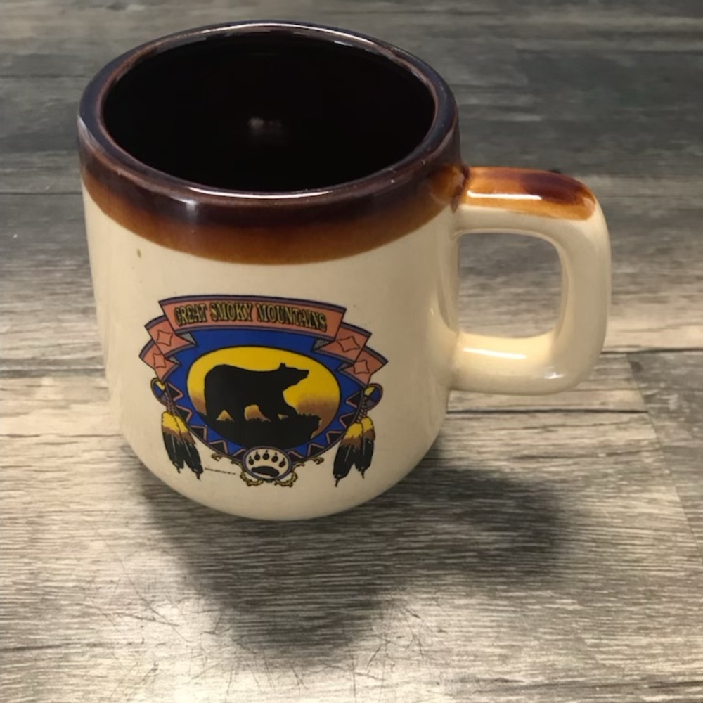 Vintage Great Smoky Mountain Bear Mug - Picture 4 of 5